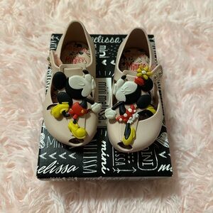 Minnie+Mickey Mini Melissa’s size 6
